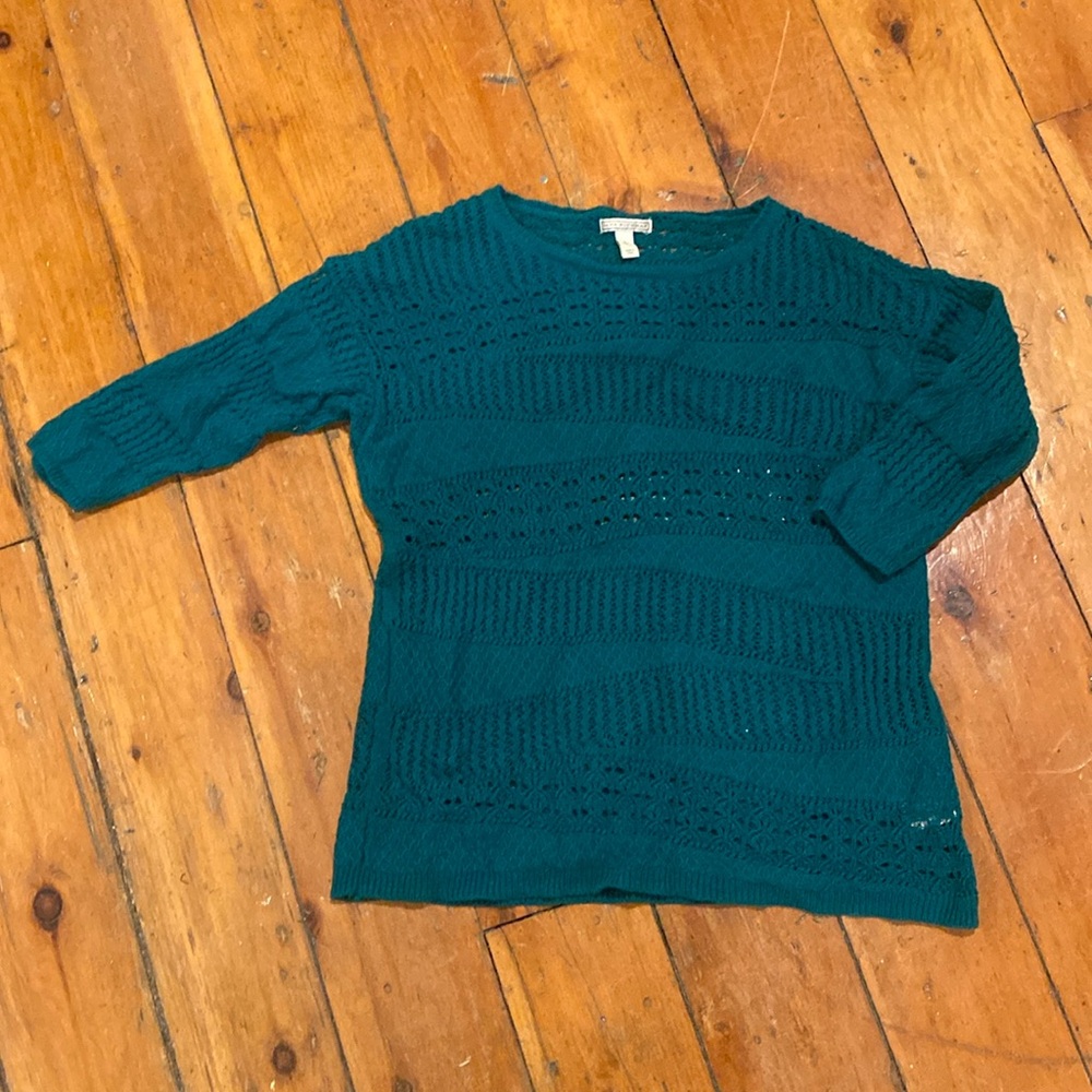 Dana Buchman blue knitted 3/4 sleeve sweater
